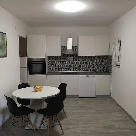 Apartman Joke 2 Apartment *